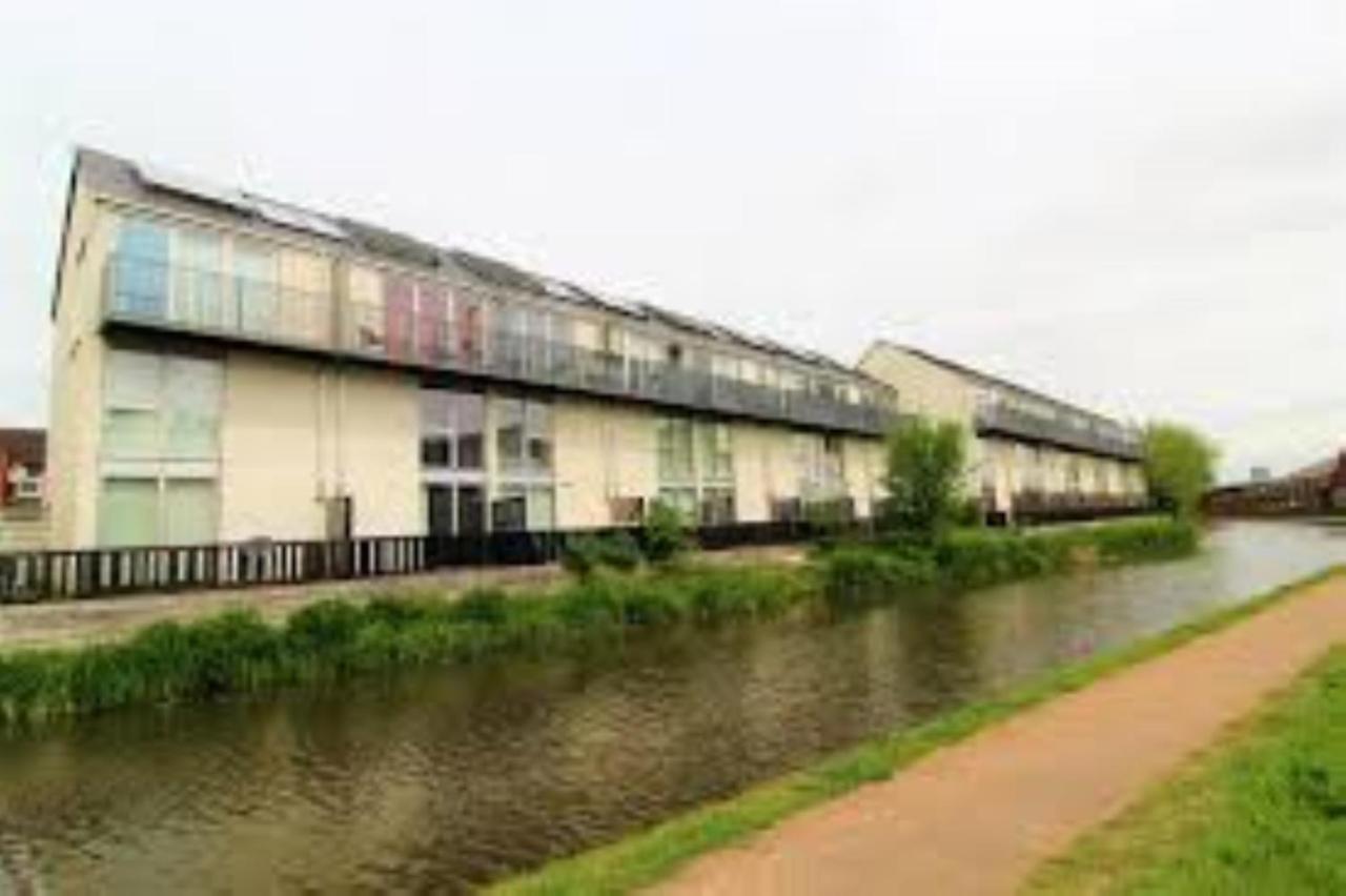 Ecohome On The Canal In A Historic Site Near City Ковентри Экстерьер фото
